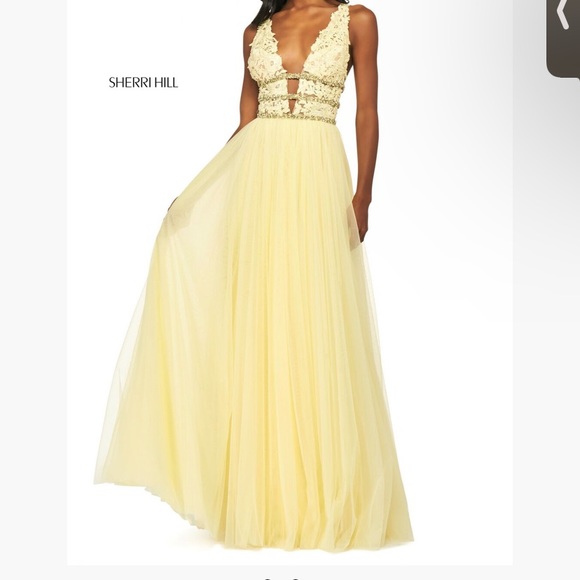 Sherri Hill Prom Dress - Picture 4 of 7